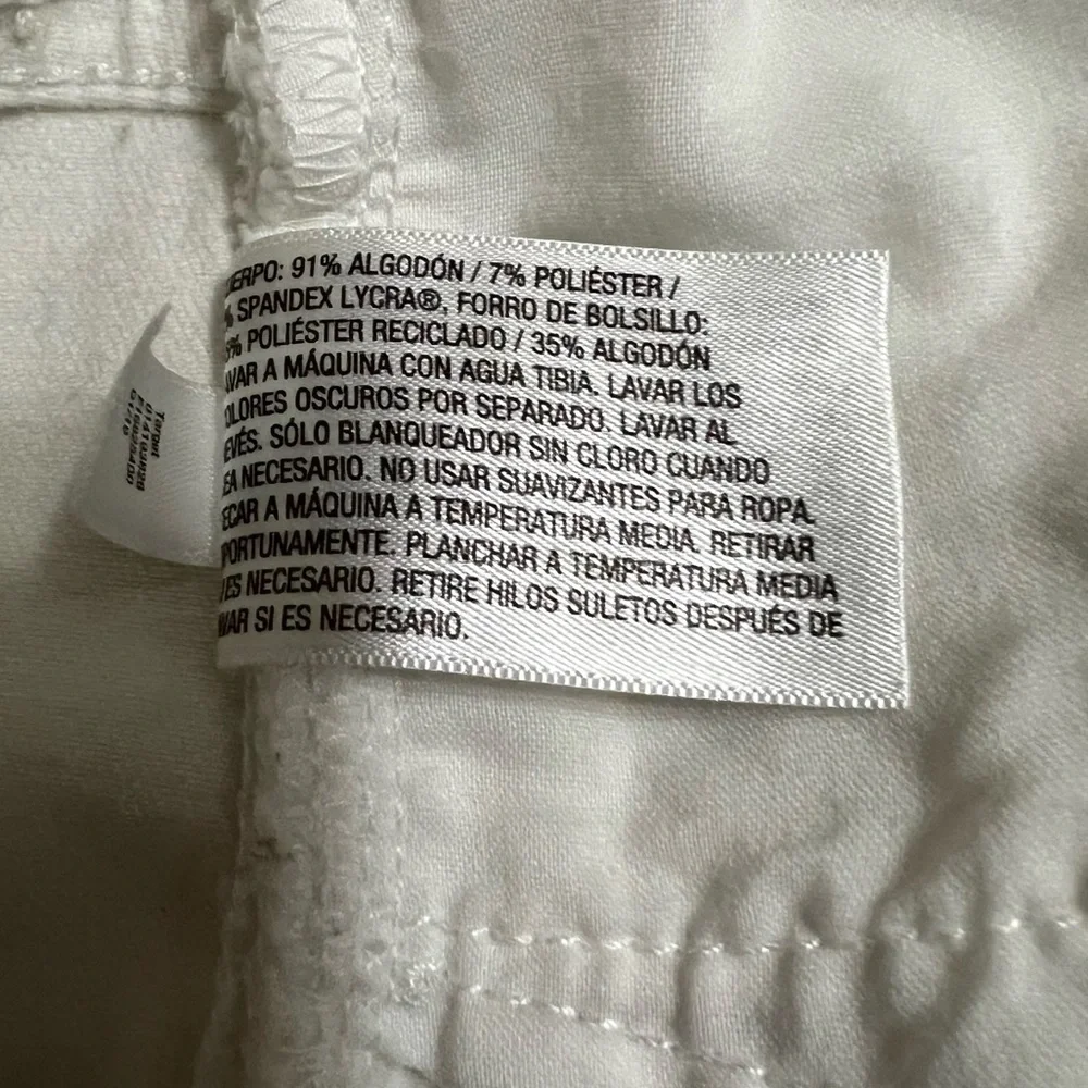 UNIVERSAL THREAD SHORTS WHITE - Picture 8 of 10